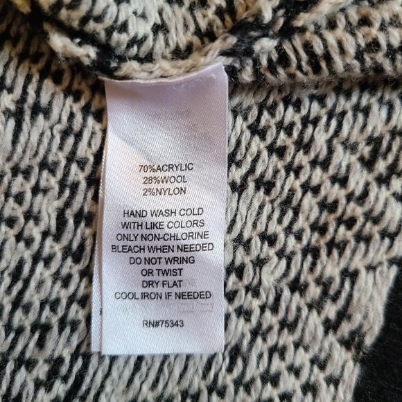 Ellen Tracy Sweater Chevron Knit Long Sleeve Turtleneck Wool Black White, Medium - Picture 9 of 9